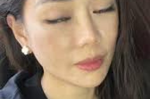 小红书热点榜冲击微博热搜：娱乐与商业化如何并驾齐驱？
